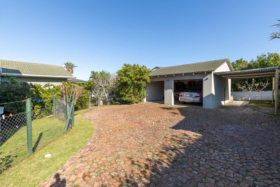 5 Bedroom Property for Sale in Upper Robberg Western Cape